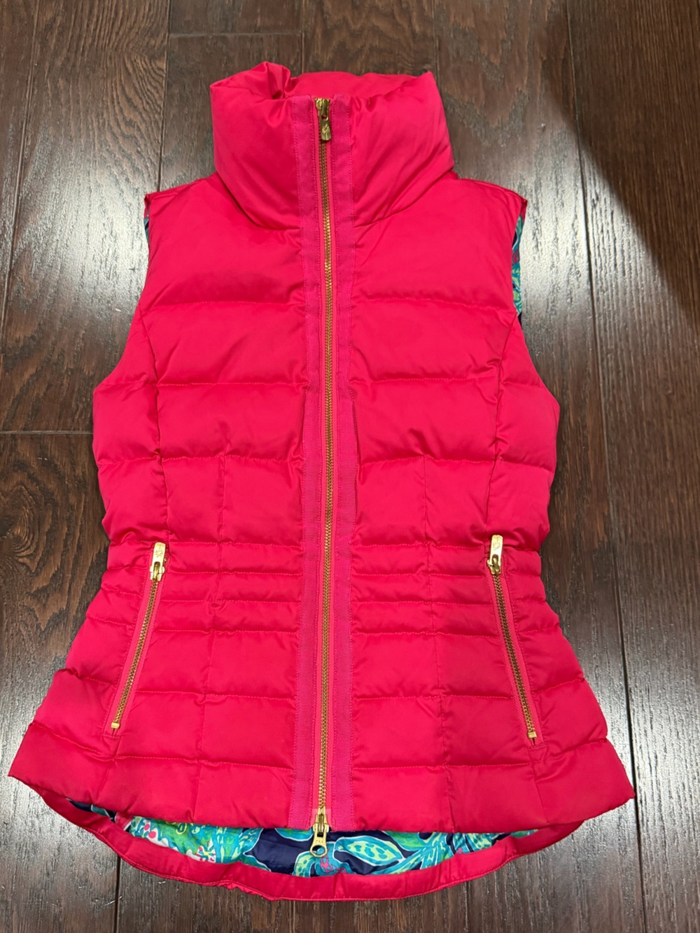 Lilly Pulitzer Palm Paradise Vest Size XXS Prosecco Down Puffer Gold Zip